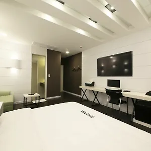2* Hotel Premium Ava